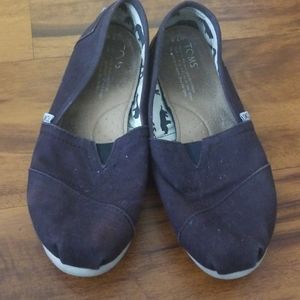 Toms